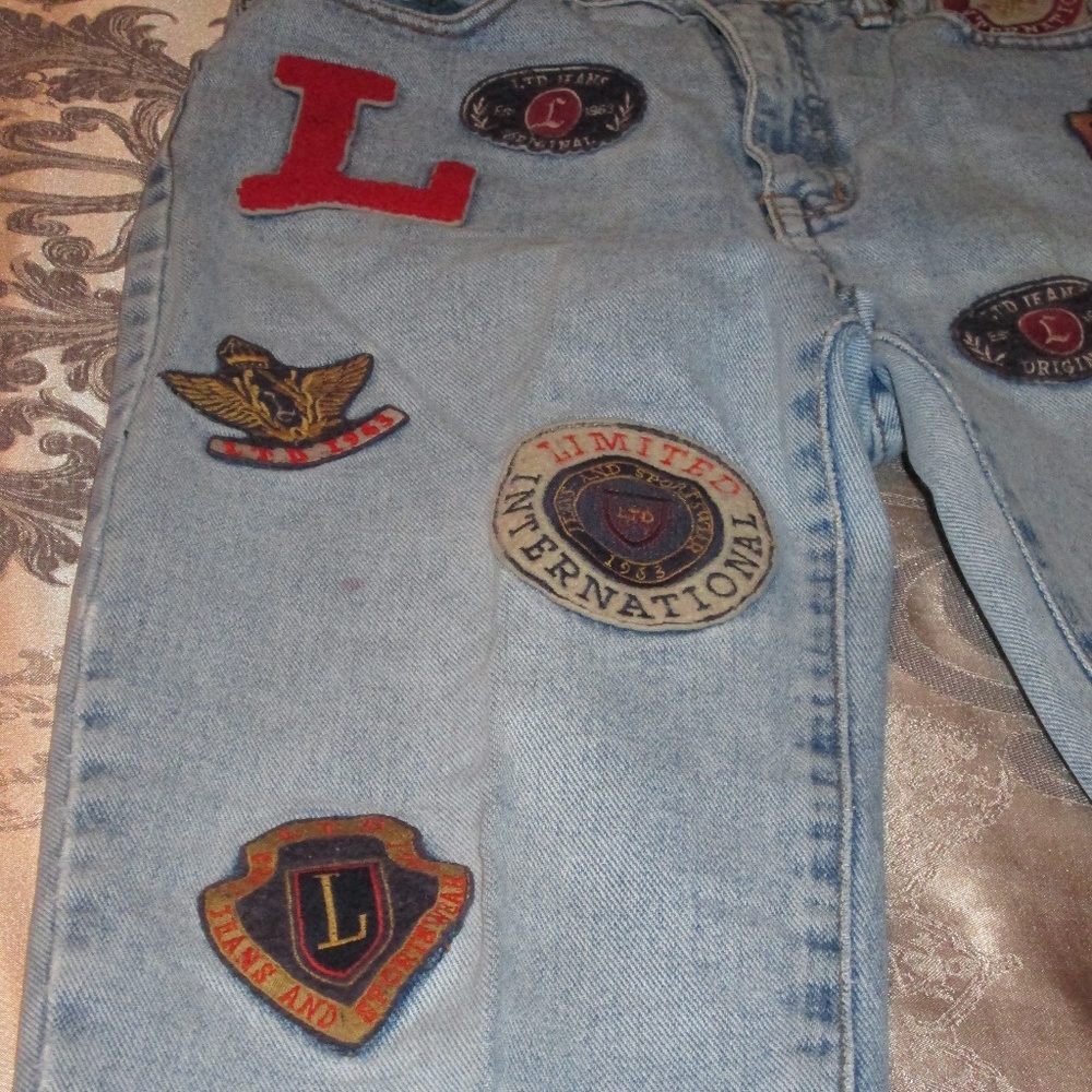 LIMITED BLUE JEANS - RARE FIND! - Picture 4 of 8